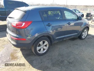 2012 Kia Sportage LX with VIN KNDPB3A22C7306154, listed as a IAAI auction lot 41675874 with 130,837 mi miles. Bid and sale history available at carsss.com. Image 4.