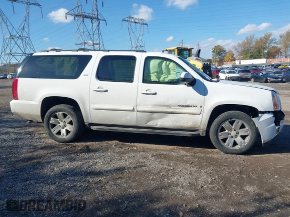 2008 GMC Yukon XL SLT 4SB z VIN 1GKFK16308R106715, wystawiony jako IAAI lot #40669557 z przebiegiem 268 028 mil mil oraz . Historia ofert i sprzedaży dostępna na DreamBid. Obrazek 14.