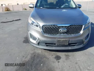 2018 Kia Sorento LX with VIN 5XYPG4A38JG338364, listed as a IAAI auction lot 41555370 with 73,883 mi miles. Bid and sale history available at carsss.com. Image 11.