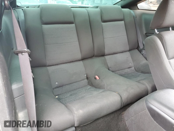 2005 Ford Mustang Deluxe z VIN 1ZVFT80N755258602, wystawiony jako Copart lot #57840845 z przebiegiem 155 278 mil mil oraz Szkoda całkowita • Salvage title. Historia ofert i sprzedaży dostępna na DreamBid. Obrazek 10.