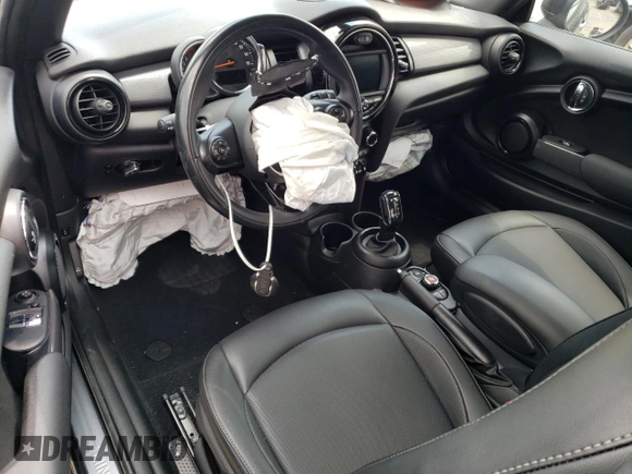 2021 MINI Hardtop Cooper с VIN WMWXR3C08M2N08791, выставлен на аукционе Copart как лот 60584014 с пробегом 36 207 миль миль и Списание • Salvage title. История ставок и продаж доступна на DreamBid. Изображение 8.