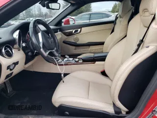 2016 Mercedes-Benz SLK 300 z VIN WDDPK3JAXGF125117, wystawiony jako Copart lot #43603875 z przebiegiem 100 376 mil mil oraz Szkoda całkowita • Salvage title. Historia ofert i sprzedaży dostępna na DreamBid. Obrazek 7.