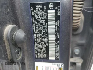 2018 Toyota C-HR XLE z VIN JTNKHMBX2J1011026, wystawiony jako Copart lot #54720135 z przebiegiem 63 614 mil mil oraz Szkoda całkowita • Salvage title. Historia ofert i sprzedaży dostępna na DreamBid. Obrazek 13.