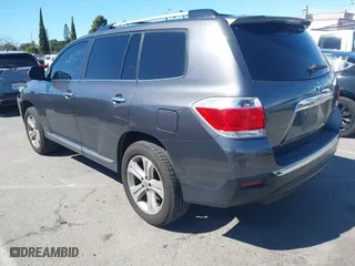 2013 Toyota Highlander Limited with VIN 5TDYK3EH5DS113166, listed as a IAAI auction lot 41791871 with 130,241 mi miles. Bid and sale history available at carsss.com. Image 3.
