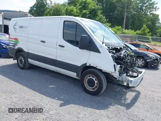 2021 Ford Transit Cargo z VIN 1FTYE1Y82MKA02296, wystawiony jako IAAI lot #42377720 z przebiegiem 50 942 mil mil oraz . Historia ofert i sprzedaży dostępna na DreamBid. Obrazek 1.