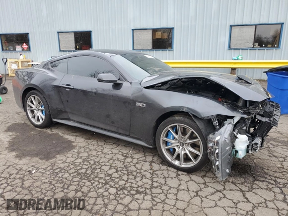 2024 Ford Mustang GT z VIN 1FA6P8CF5R5414448, wystawiony jako Copart lot #46405615 z przebiegiem 10 954 mil mil oraz Szkoda całkowita • Salvage title. Historia ofert i sprzedaży dostępna na DreamBid. Obrazek 4.