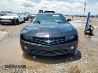 2011 Chevrolet Camaro 1LT with VIN 2G1FB1ED4B9156503, listed as a Copart auction lot 61058615 with 258,287 mi miles and Clean title. Bid and sale history available at DreamBid. Image 5.