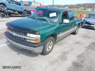 1999 Chevrolet Silverado 1500 LS with VIN 2GCEC19T5X1140995, listed as a IAAI auction lot 41879076 with 1 mi miles. Bid and sale history available at carsss.com. Image 2.