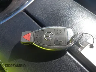 2016 Mercedes-Benz C 300 Luxury с VIN 55SWF4KB5GU115010, выставлен на аукционе IAAI как лот 42685752 с пробегом 62 483 миль миль и . История ставок и продаж доступна на DreamBid. Изображение 11.