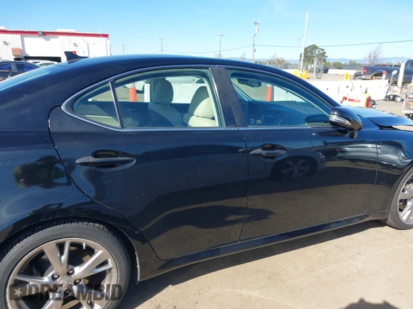 2009 Lexus IS 250 with VIN JTHBK262X92085324, listed as a IAAI auction lot 41625515 with 77,665 mi miles. Bid and sale history available at carsss.com. Image 13.