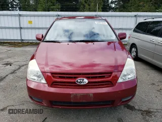 2010 Kia Sedona LX with VIN KNDMG4C32A6346589, listed as a Copart auction lot 53001474 with 139,923 mi miles and Salvage Title. Bid and sale history available at carsss.com. Image 5.