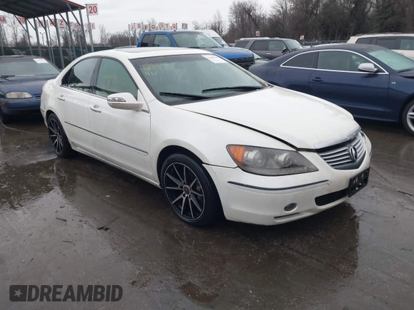 2007 Acura RL Technology with VIN JH4KB16647C004726, listed as a IAAI auction lot 41440758 with 170,879 mi miles and . Bid and sale history available at DreamBid. Image 1.