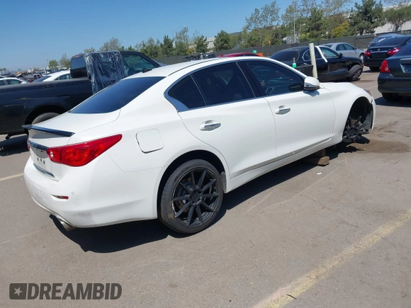 2015 Infiniti Q50 Premium with VIN JN1BV7AP8FM333176, listed as a IAAI auction lot 41990285 with 160,458 mi miles. Bid and sale history available at carsss.com. Image 4.