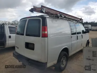 2015 Chevrolet Express Cargo z VIN 1GCWGFCF4F1230815, wystawiony jako Copart lot #60942305 z przebiegiem 185 018 mil mil oraz Czysty tytuł • Clean title. Historia ofert i sprzedaży dostępna na DreamBid. Obrazek 3.