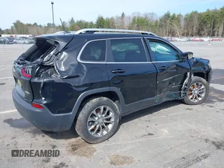 2019 Jeep Cherokee Latitude Plus z VIN 1C4PJMLB2KD355280, wystawiony jako IAAI lot #39367264 z przebiegiem 63 125 mil mil oraz . Historia ofert i sprzedaży dostępna na DreamBid. Obrazek 4.