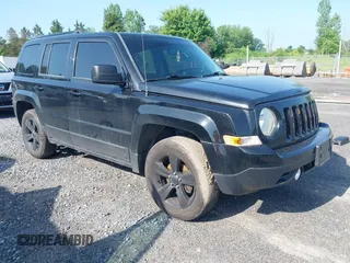 2015 Jeep Patriot Altitude with VIN 1C4NJRBB2FD370521, listed as a IAAI auction lot 42571311 with 138,235 mi miles and . Bid and sale history available at DreamBid. Image 1.