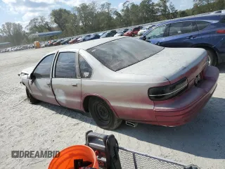 1995 Chevrolet Caprice z VIN 1G1BL52W7SR137278, wystawiony jako Copart lot #74446544 z przebiegiem Nie podano mil oraz Szkoda całkowita • Salvage title. Historia ofert i sprzedaży dostępna na DreamBid. Obrazek 2.