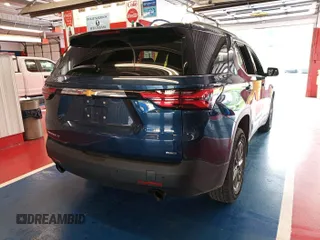 2022 Chevrolet Traverse LT z VIN 1GNEVHKW4NJ177358, wystawiony jako IAAI lot #42514101 z przebiegiem 107 869 mil mil oraz . Historia ofert i sprzedaży dostępna na DreamBid. Obrazek 6.
