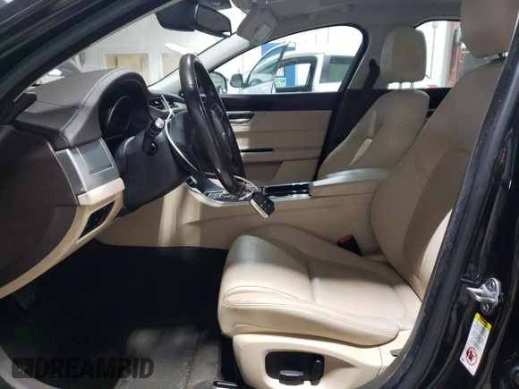 2018 Jaguar XF 25t Premium with VIN SAJBJ4FX7JCY56981, listed as a Copart auction lot 85208354 with 104,935 mi miles and Clean Title. Bid and sale history available at carsss.com. Image 7.