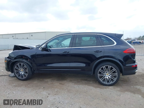 2017 Porsche Cayenne с VIN WP1AA2A2XHKA90706, выставлен на аукционе IAAI как лот 41692768 с пробегом 92 800 миль миль и . История ставок и продаж доступна на DreamBid. Изображение 15.