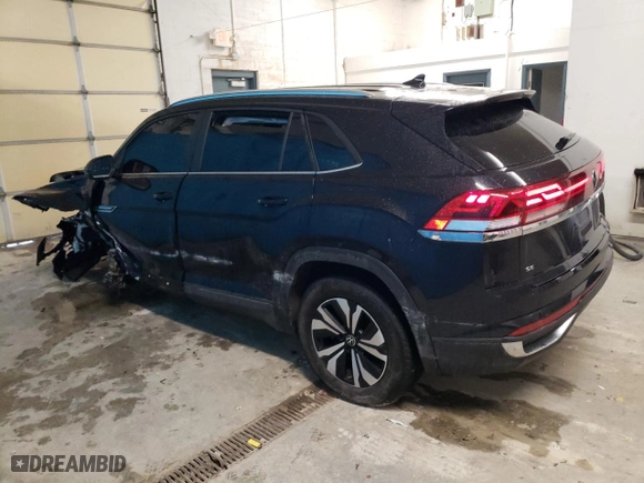 2024 Volkswagen Atlas Cross Sport 2.0T SE with VIN 1V2LE2CA9RC248451, listed as a Copart auction lot 45288595 with 14,541 mi miles and Clean Title. Bid and sale history available at carsss.com. Image 2.