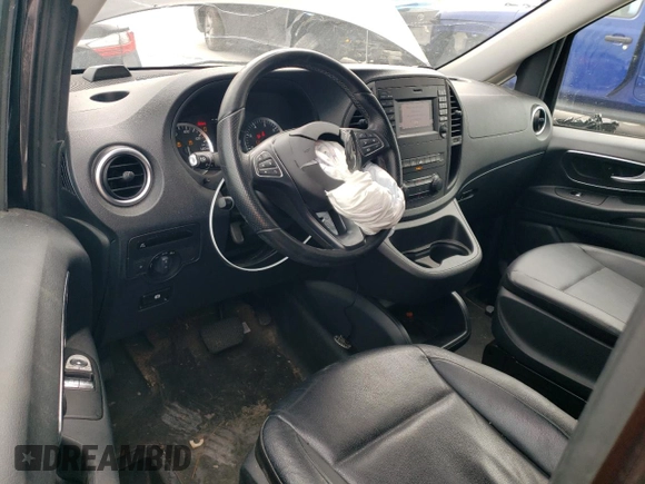 2016 Mercedes-Benz Metris Cargo z VIN WD3PG2EAXG3171266, wystawiony jako Copart lot #43595185 z przebiegiem 101 889 mil mil oraz Szkoda całkowita • Salvage title. Historia ofert i sprzedaży dostępna na DreamBid. Obrazek 8.