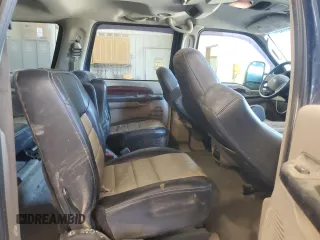 2005 Ford Excursion Eddie Bauer z VIN 1FMSU45P05ED40748, wystawiony jako Copart lot #55060805 z przebiegiem 286 908 mil mil oraz Szkoda całkowita • Salvage title. Historia ofert i sprzedaży dostępna na DreamBid. Obrazek 11.
