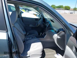 2010 Subaru Forester X с VIN JF2SH6AC0AH700487, выставлен на аукционе IAAI как лот 42374126 с пробегом 93 207 миль миль и . История ставок и продаж доступна на DreamBid. Изображение 5.