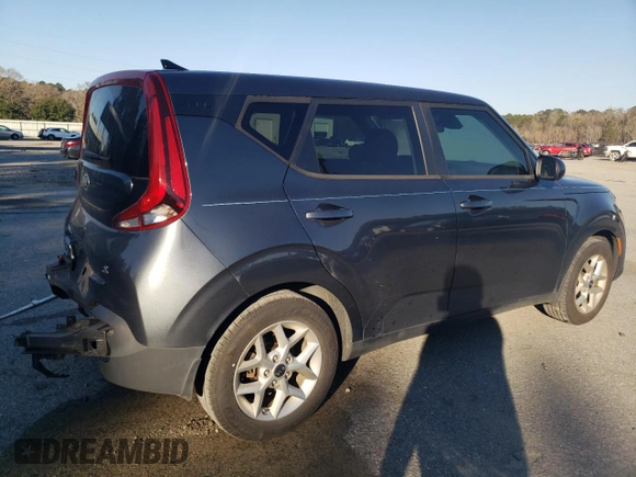 2020 Kia Soul S with VIN KNDJ23AU2L7059435, listed as a Copart auction lot 88678985 with 80,402 mi miles and Salvage Title. Bid and sale history available at DreamBid. Image 3.