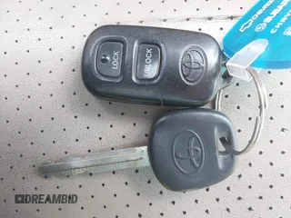 2005 Toyota Highlander z VIN JTEEP21A750094255, wystawiony jako IAAI lot #42236694 z przebiegiem 242 749 mil mil oraz . Historia ofert i sprzedaży dostępna na DreamBid. Obrazek 11.