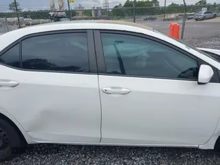 2014 Toyota Corolla L z VIN 5YFBURHEXEP003003, wystawiony jako IAAI lot #42615023 z przebiegiem 224 631 mil mil oraz . Historia ofert i sprzedaży dostępna na DreamBid. Obrazek 14.