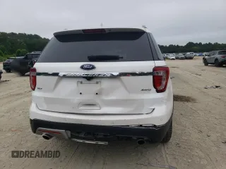 2017 Ford Explorer XLT z VIN 1FM5K8D85HGA31323, wystawiony jako Copart lot #62210725 z przebiegiem 135 643 mil mil oraz Szkoda całkowita • Salvage title. Historia ofert i sprzedaży dostępna na DreamBid. Obrazek 6.