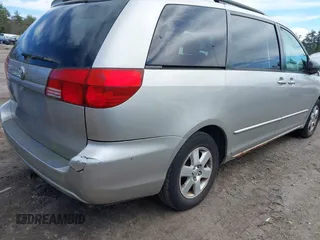 2005 Toyota Sienna CE with VIN 5TDZA23C85S322640, listed as a IAAI auction lot 42022461 with 294,074 mi miles. Bid and sale history available at carsss.com. Image 6.
