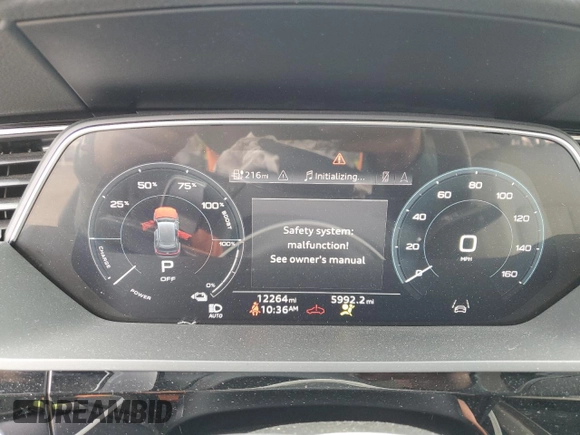 2024 Audi Q8 e-tron Premium Plus z VIN WA15AAGE3RB008258, wystawiony jako Copart lot #78146344 z przebiegiem 12 264 mil mil oraz Szkoda całkowita • Salvage title. Historia ofert i sprzedaży dostępna na DreamBid. Obrazek 9.