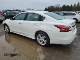 2015 Nissan Altima SL with VIN 1N4AL3AP4FN399599, listed as a Copart auction lot 52492965 with 303,515 mi miles and Clean Title. Bid and sale history available at DreamBid. Image 2.
