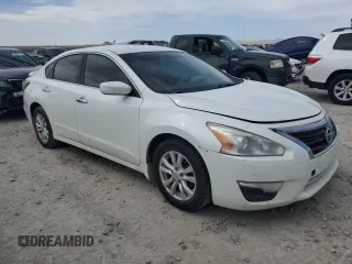 2014 Nissan Altima S with VIN 1N4AL3AP4EN245120, listed as a Copart auction lot 51545535 with 233,940 mi miles and Clean Title. Bid and sale history available at DreamBid. Image 4.