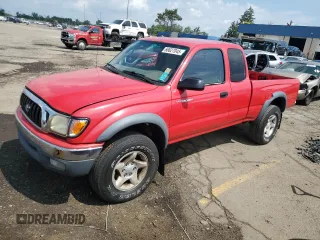 2002 Toyota Tacoma z VIN 5TEWM72N02Z885559, wystawiony jako Copart lot #66627045 z przebiegiem Nie podano mil oraz Czysty tytuł • Clean title. Historia ofert i sprzedaży dostępna na DreamBid. Obrazek 1.