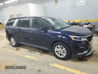 2022 Kia Carnival LXS with VIN KNDNB4H32N6096661, listed as a Copart auction lot 84532084 with 45,595 mi miles and Clean Title. Bid and sale history available at carsss.com. Image 4.