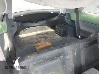 2000 Volkswagen Beetle GLX с VIN 3VWDD21C9YM430092, выставлен на аукционе IAAI как лот 40222232 с пробегом Не указан миль и . История ставок и продаж доступна на DreamBid. Изображение 8.