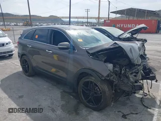 2019 Kia Sorento LX z VIN 5XYPG4A36KG574769, wystawiony jako IAAI lot #42027655 z przebiegiem Nie podano mil oraz . Historia ofert i sprzedaży dostępna na DreamBid. Obrazek 1.