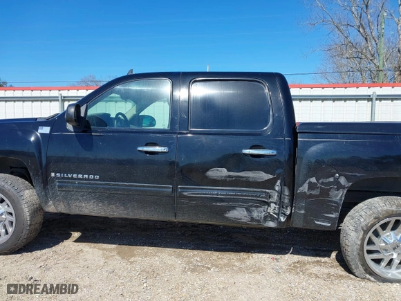 2009 Chevrolet Silverado 1500 LS with VIN 3GCEC13C69G222754, listed as a IAAI auction lot 41629544 with 195,186 mi miles. Bid and sale history available at carsss.com. Image 14.