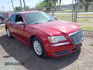 2014 Chrysler 300 z VIN 2C3CCAAG5EH276252, wystawiony jako IAAI lot #42548716 z przebiegiem 152 911 mil mil oraz . Historia ofert i sprzedaży dostępna na DreamBid. Obrazek 1.