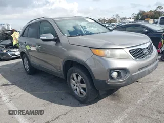 2011 Kia Sorento LX with VIN 5XYKTDA10BG061974, listed as a IAAI auction lot 41924081 with 148,856 mi miles. Bid and sale history available at carsss.com. Image 1.