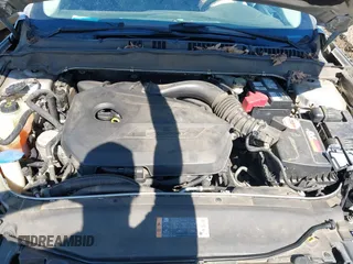 2013 Ford Fusion SE with VIN 3FA6P0HR1DR295193, listed as a IAAI auction lot 41774818 with 184,252 mi miles. Bid and sale history available at carsss.com. Image 10.