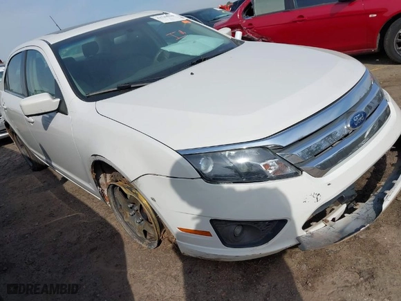 2011 Ford Fusion SE with VIN 3FAHP0HA3BR206658, listed as a IAAI auction lot 41742230 with 161,072 mi miles. Bid and sale history available at carsss.com. Image 1.