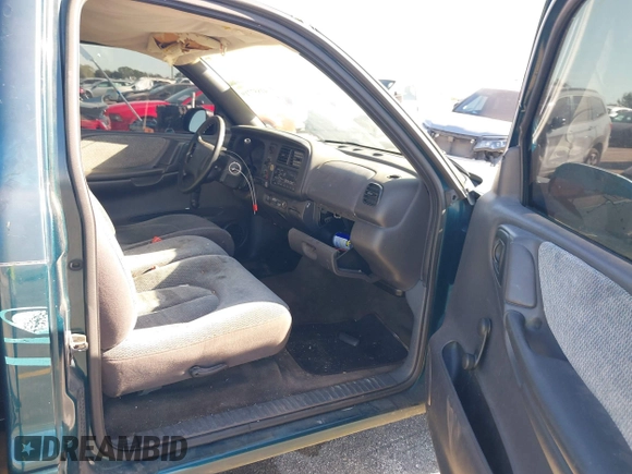 1998 Dodge Dakota SLT with VIN 1B7FL26X2WS685844, listed as a IAAI auction lot 41857719 with Not Provided miles and . Bid and sale history available at carsss.com. Image 5.