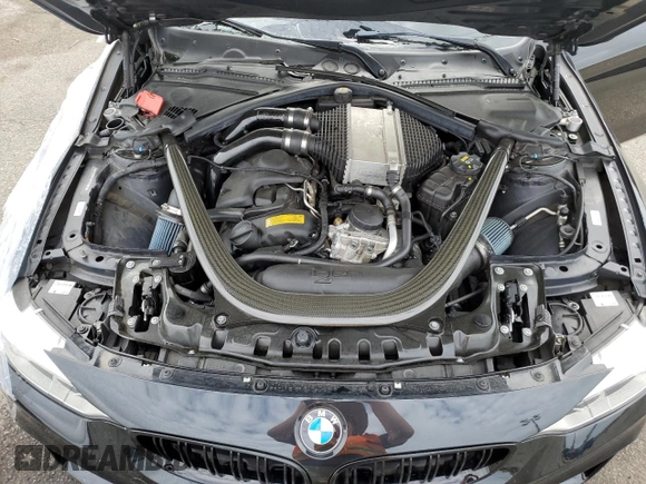 2015 BMW M4 with VIN WBS3R9C59FK330840, listed as a Copart auction lot 58437333 with 0 mi miles. Bid and sale history available at carsss.com. Image 12.