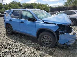 2025 Honda Pilot TrailSport with VIN 5FNYG1H6XSB031774, listed as a Copart auction lot 70433744 with 3,467 mi miles and Salvage Title. Bid and sale history available at carsss.com. Image 4.