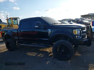 2018 Ford Super Duty F-250 SRW XL with VIN 1FT7W2BT7JEB26098, listed as a IAAI auction lot 41429463 with 160,396 mi miles. Bid and sale history available at carsss.com. Image 13.