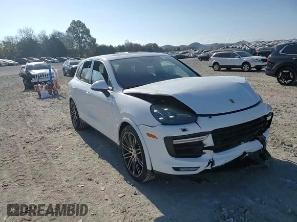 2015 Porsche Cayenne Turbo z VIN WP1AC2A23FLA82531, wystawiony jako Copart lot #79864874 z przebiegiem 74 051 mil mil oraz Szkoda całkowita • Salvage title. Historia ofert i sprzedaży dostępna na DreamBid. Obrazek 12.